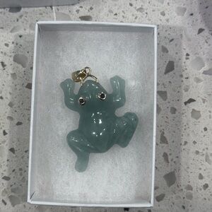 Jade Frog Pendant with sapphire eyes